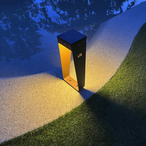 Lampada da pavimento - BTS 400 - aralia - LYX luminaires - in acciaio / in metallo verniciato / in acciaio laccato