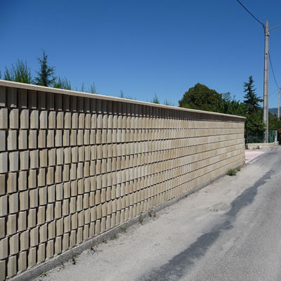 Blocco di calcestruzzo forato - BETOPHONE ® - BETOCONCEPT - per muro di contenimento / acustico / facciavista
