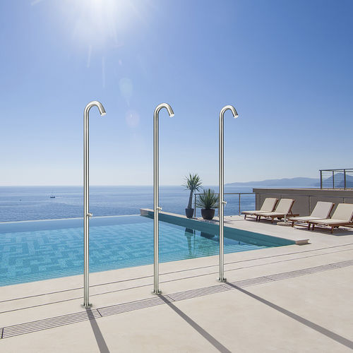 Doccia da esterno per piscina - OUT001 - Linki - in acciaio inossidabile / per uso residenziale / per spazi pubblici
