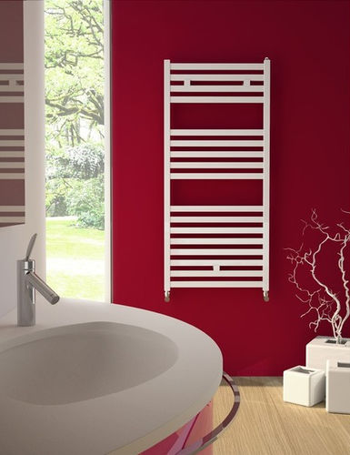 Scaldasalviette ad acqua calda - Q-BAD - Agis - contemporaneo / in metallo / da parete