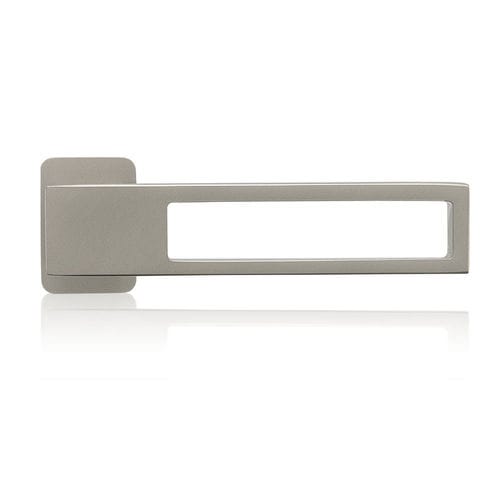 Maniglia per porta in metallo - ENTRY - M&T 1997, a.s. - in ottone / contemporanea