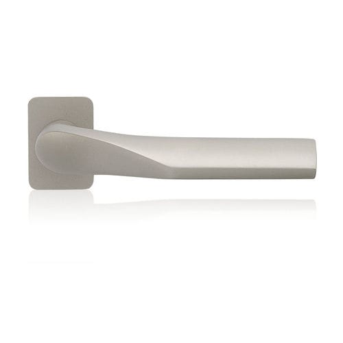 Maniglia per porta in metallo - SOGUT - M&T 1997, a.s. - in ottone / contemporanea