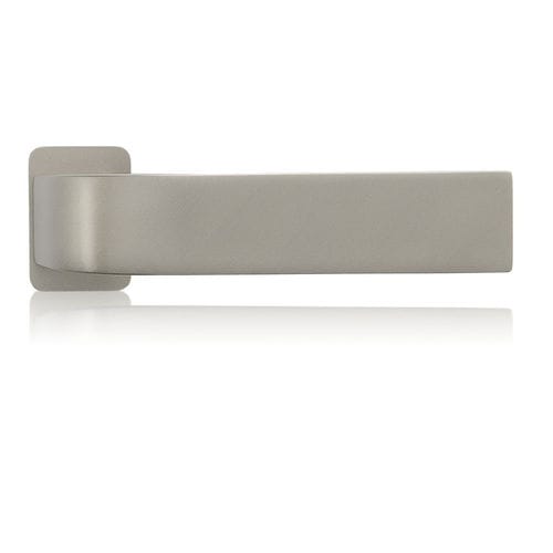 Maniglia per porta in metallo - TRINITY - M&T 1997, a.s. - in ottone / contemporanea