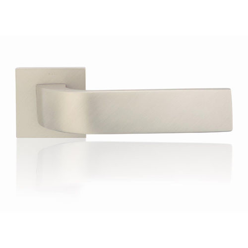 Maniglia per porta - TRINITY - M&T 1997, a.s. - in ottone / contemporanea