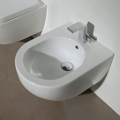 Bidet sospeso - MINI APP  - FLAMINIA - in ceramica