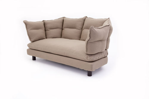 Divano contemporaneo - ENVELOPPE - LK Hjelle - in tessuto / beige / di Inga Sempé
