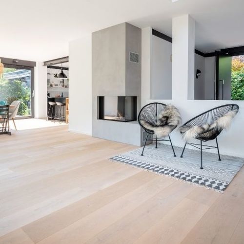 Parquet multistrato - W.05 - Dennebos Flooring - in legno / a spina di pesce / anticato