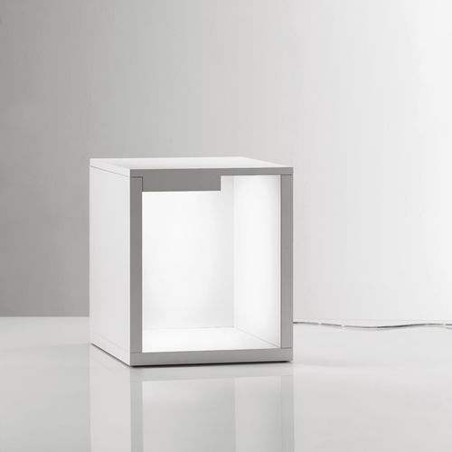 Sgabello contemporaneo - MACROLUX SRL  - in legno laccato / luminoso / nero