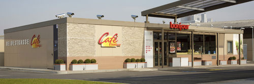 Edificio prefabbricato - FUEL STATION AND CAFE BONJOUR - SÄBU - modulare / individuale / in calcestruzzo
