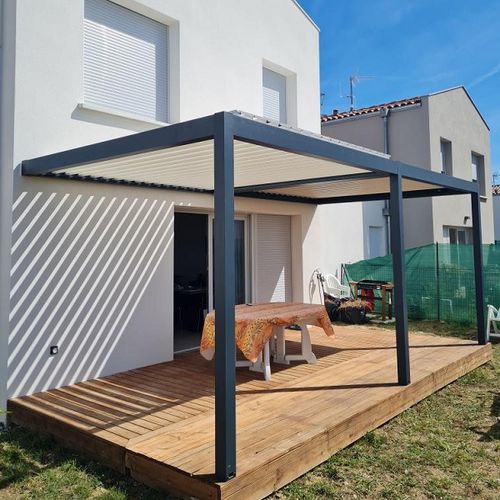 Pergola addossata - SPR03 6x3m - AXIUM solutions aluminium - in alluminio estruso / in alluminio termolaccato / a lamelle orientabili