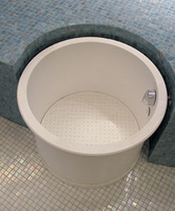 Pediluvio contract - CORIAN® - WDT - Werner Dosiertechnik - da appoggio