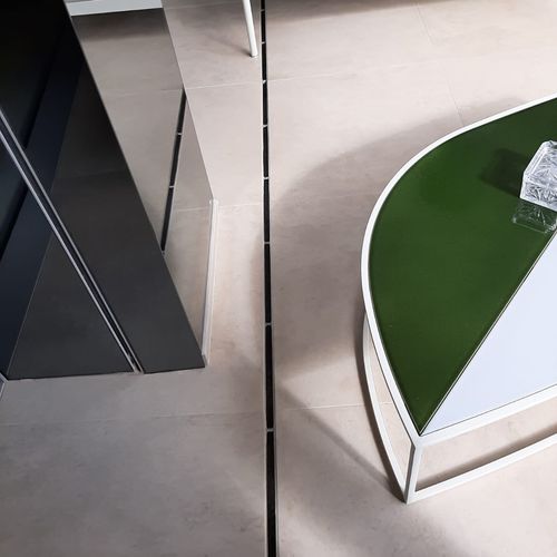 Canaletta a fessura centrale - INOXSYSTEM® LINEA 1490 - Inoxsystem S.r.l. - griglia in acciaio inox / da pavimento / per terrazza