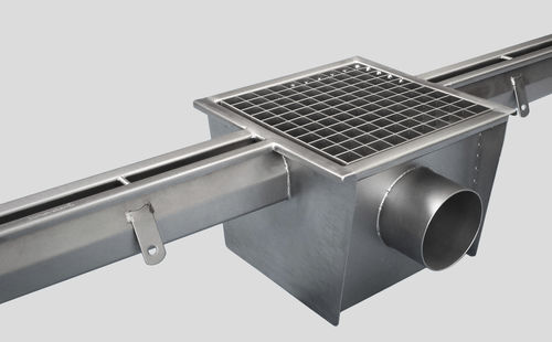 Canaletta a fessura centrale - 2250 - Inoxsystem S.r.l. - griglia in acciaio inox / da pavimento