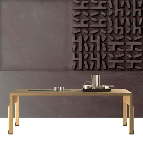 Tavolo contemporaneo - ESTI - DIMENSIONE CHI WING LO - in quercia naturale / con supporto in quercia / rettangolare