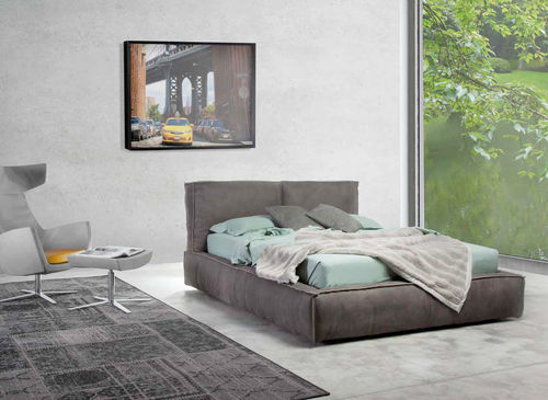 Letto matrimoniale - PIUMA - Golden Night - contemporaneo / imbottito / con base contenitore