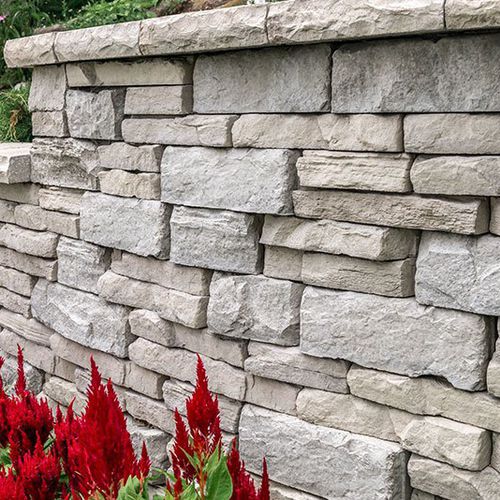 Blocco di calcestruzzo pieno - RIVERCREST® - UNILOCK - decorativo / per recinzione di giardino / per pilastro