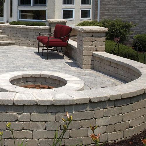 Blocco di calcestruzzo pieno - OLDE QUARRY® - UNILOCK - per recinzione di giardino / per pilastro / per gradini