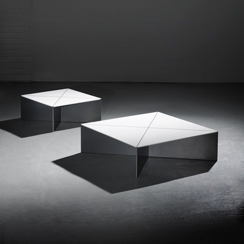 Tavolino basso contemporaneo - FOLD  - ISOMI - in Solid Surface / quadrato / modulare