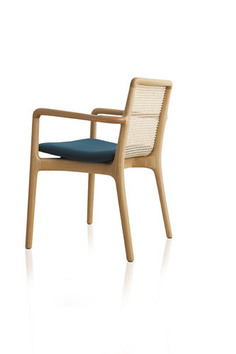 Sedia contemporanea - MILLA - SOLLOS - in legno / imbottita / per uso residenziale