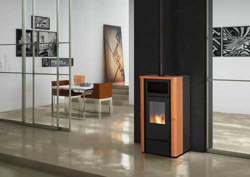 Stufa a pellet - STOCCOLMA  - KARMEK ONE SRL - contemporanea / in ceramica