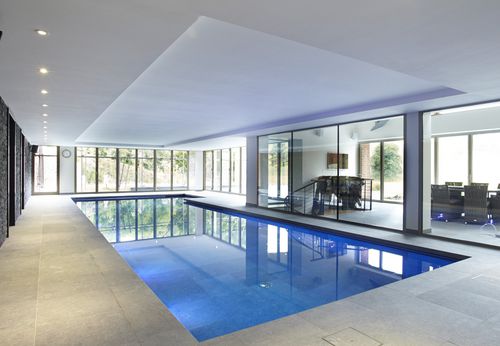 Piscina da interno - BUCKINGHAMSHIRE - GUNCAST SWIMMING POOLS - interrata / in ceramica