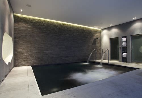 Piscina da interno - LONDON - GUNCAST SWIMMING POOLS - interrata / in calcestruzzo