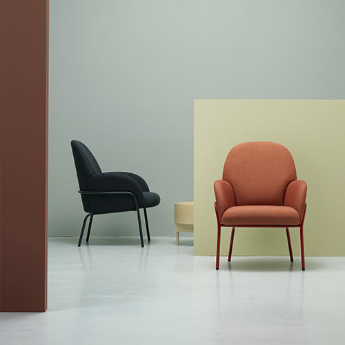 Poltrona design scandinavo - SLING - Fogia - in tessuto / in faggio / in compensato stampato