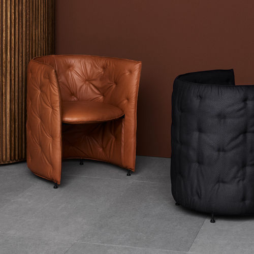 Poltrona club classica - NICHE - Fogia - in pelle / in tessuto / in metallo