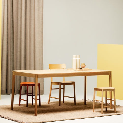 Tavolo da pranzo contemporaneo - FIGURINE - Fogia - in rovere / in MDF / con supporto in quercia