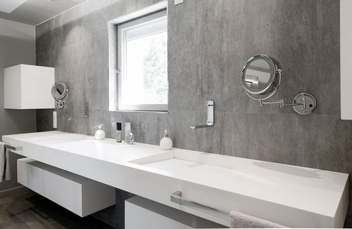 Lavabo sospeso - 3 - V-korr Creative Surface - in Solid Surface / con specchio regolabile / con portasalviette integrato