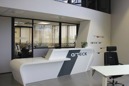 Banco reception in Solid Surface - 4 - V-korr Creative Surface