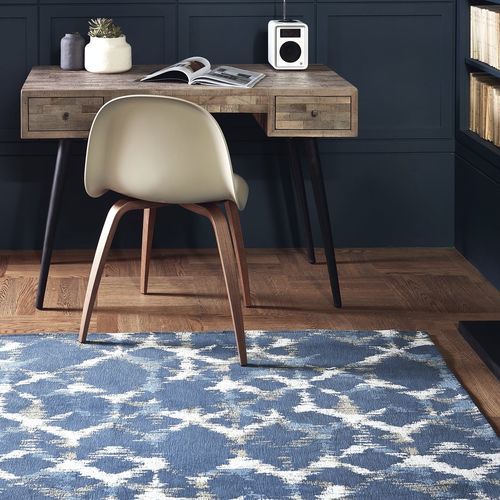 Tappeto contemporaneo - SUDARE - INDIGO 8750 - Louis De Poortere - con motivi geometrici / rettangolare / blu