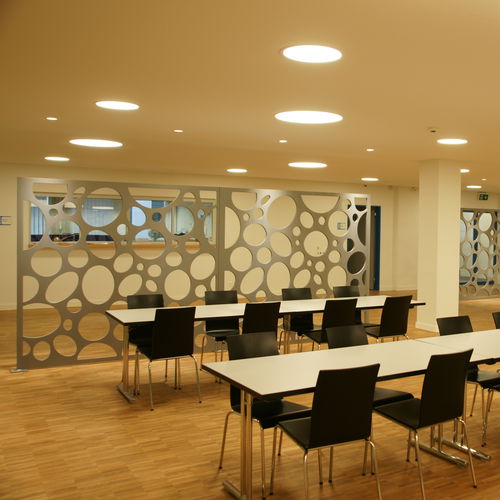 Pannello decorativo per parete - ABZ AM GÜTSCH CAFETERIA - Bruag Design Factory AG - in MDF / perforato