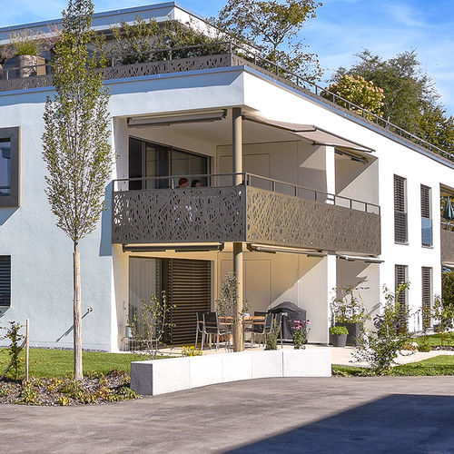 Ringhiera in HPL - CELLON - Uzwil Park 2022 - Bruag Design Factory AG - a pannelli / da esterno / per balcone