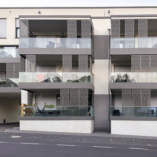 Frangisole in HPL - CELLON -Wohnpark St. Maximin Bitburg - Bruag Design Factory AG - per facciata / verticale / scorrevole
