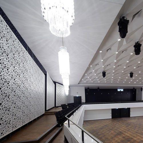 Pannello acustico a muro - CONVENTION CENTRE KOBLENZ - Bruag Design Factory AG - in MDF / rettangolare / perforato