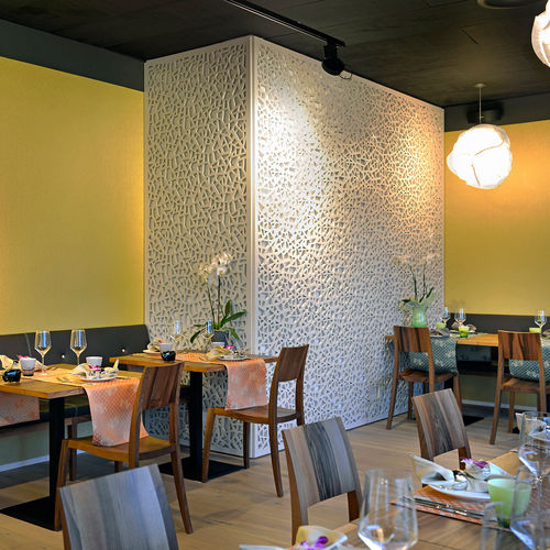 Paramento decorativo - RESTAURANT MEIERS COME INN BÜLACH - Bruag Design Factory AG - in legno / indoor / testurizzato