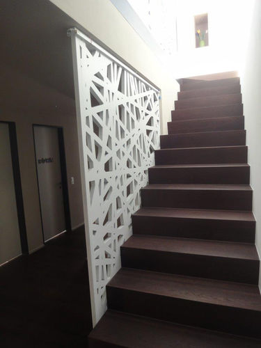 Ringhiera in MDF - SINGLE FAMILIY HOUSE VOLKETSWIL - Bruag Design Factory AG - a pannelli / da interno / per scala