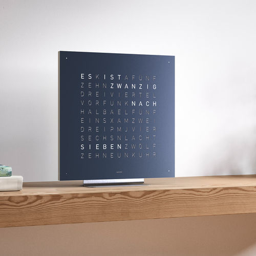 Orologio contemporaneo - MIDNIGHT - qlocktwo - da tavolo / con schermo digitale LCD / contract