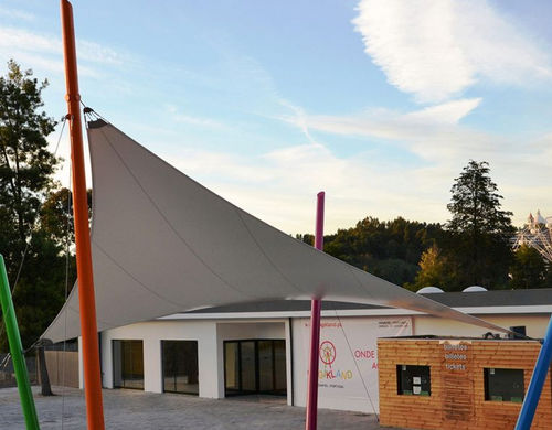 Tensostruttura su ossatura metallica - MAGIKLAND - Eugreb Invest - per tettoia / con membrana in PVC / per eventi