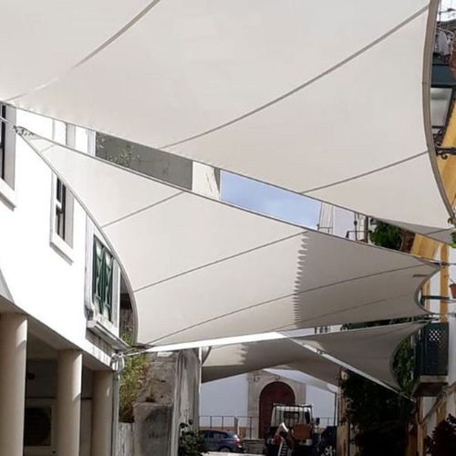 Tensostruttura su ossatura metallica - STREETS IN ABRANTES - Eugreb Invest - per tettoia d'entrata / per tettoia / con membrana in PVC