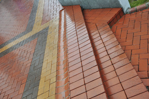Canaletta a doppia pendenza - KE - Isiklar Building Materials Inc. - pavimentata / in terracotta / per spazio pubblico