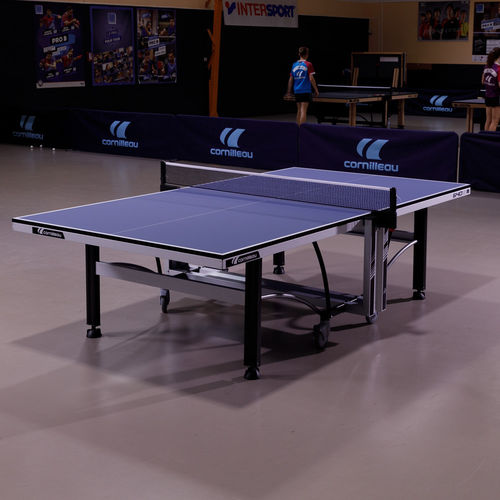 Tavolo da ping-pong da interno - 640 ITTF  - Cornilleau - contemporaneo / per competizioni sportive / per club sportivi