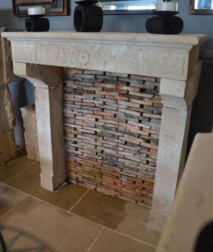 Cornice per camino Luigi XIII - bca materiaux anciens - in pietra