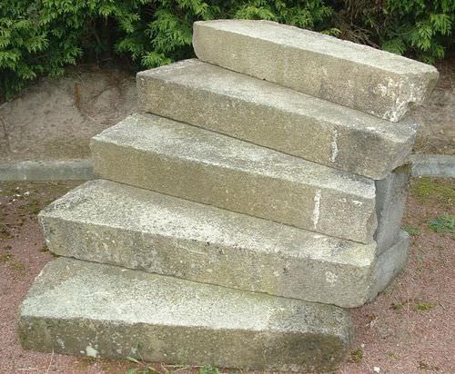 Gradino in basalto - bca materiaux anciens - in granito / in gres / in calcare