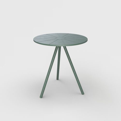 Tavolo design scandinavo - NAMI - Houe - in plastica / con supporto in acciaio termolaccato / rotondo