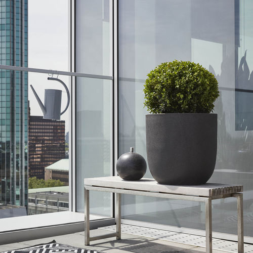 Vaso da giardino in plastica - LUX : TERRAZZO EGG - Capi - da appoggio / rotondo
