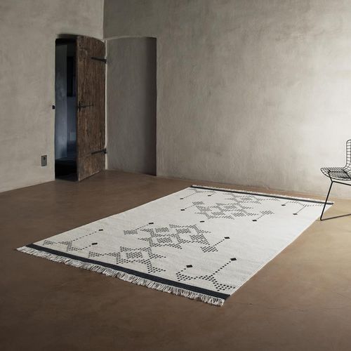 Tappeto contemporaneo - LUA - LINIE DESIGN A/S - a motivi / in lana della Nuova Zelanda / in viscosa