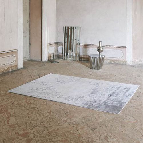 Tappeto contemporaneo - MINKO - LINIE DESIGN A/S - a motivi / in viscosa / rettangolare