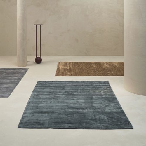 Tappeto contemporaneo - COVER - LINIE DESIGN A/S - a righe / a tinta unita / in viscosa
